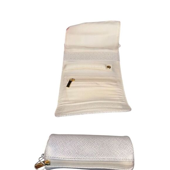 Mud Pie Gold Jewelry Organizer Magnetic Closure - Picture 4 of 5